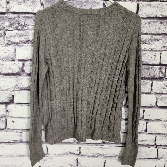 Gray Cable Knit Lightweight Sweater - S - Picture 4 of 5